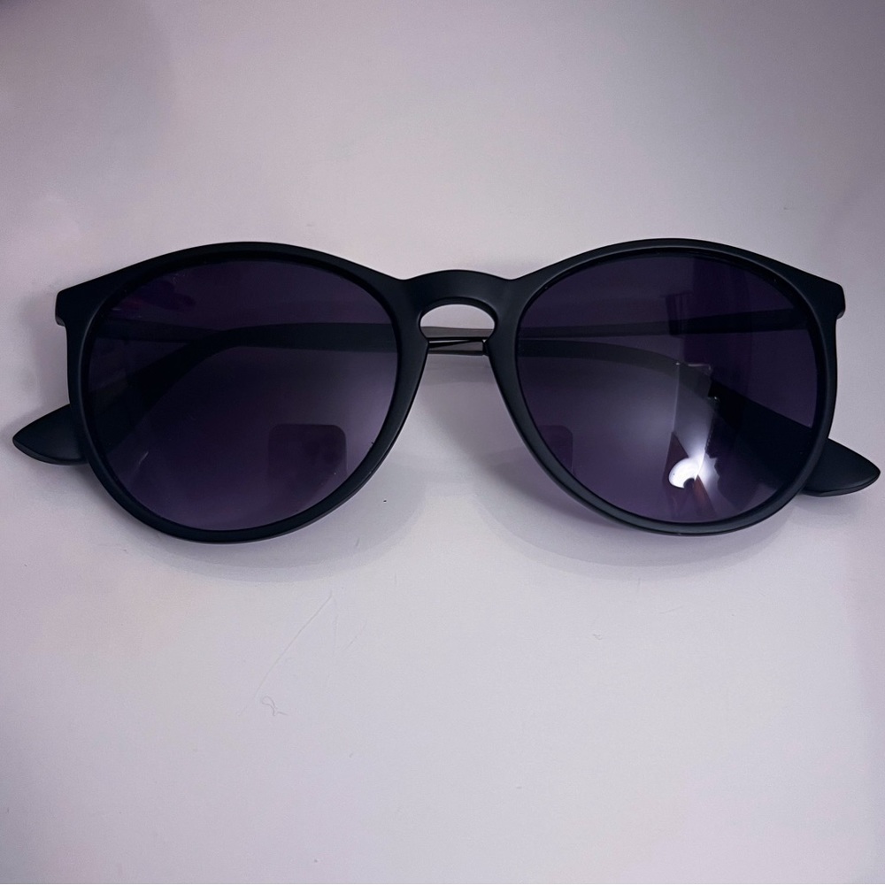 Sungait Classic Round Sunglasses